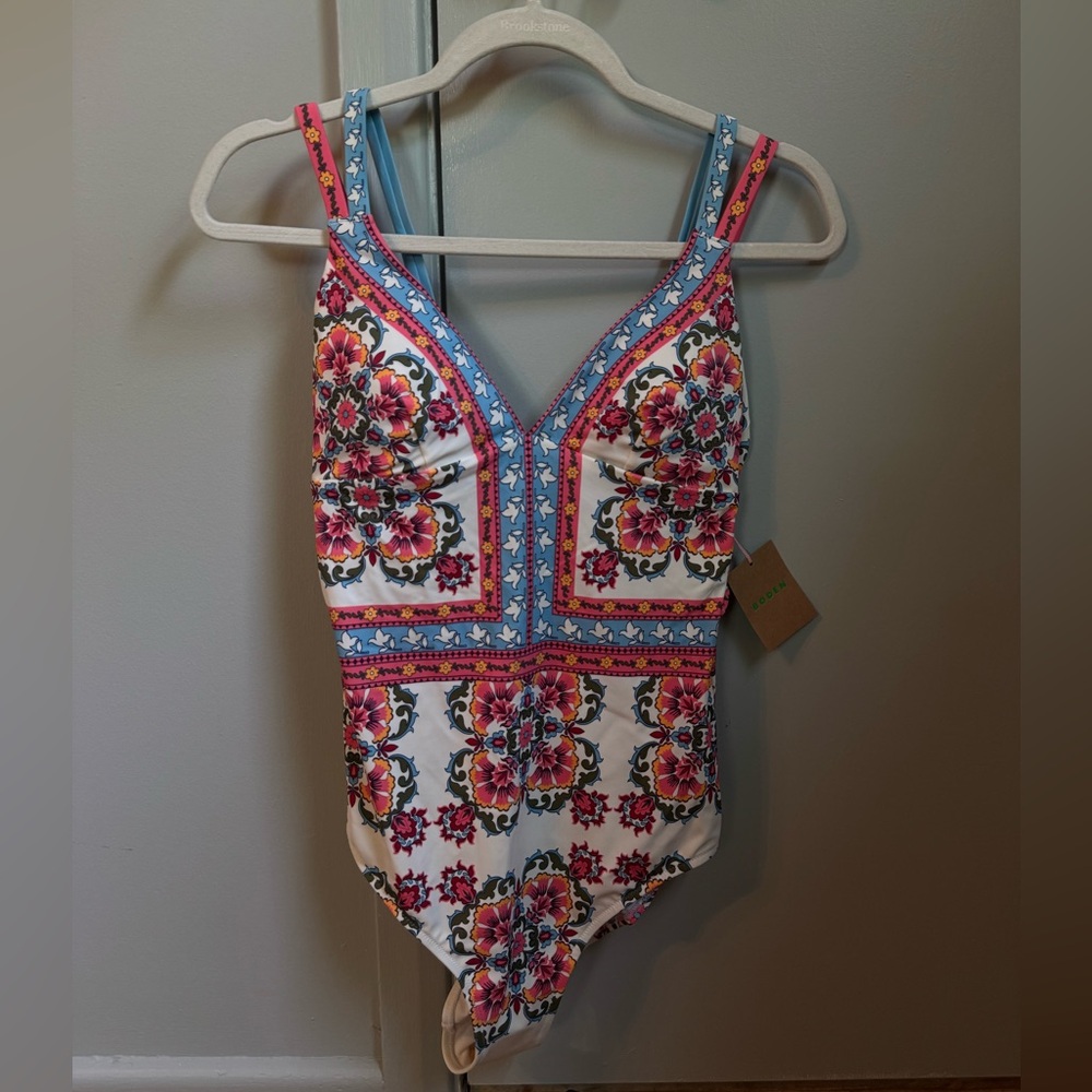 NWT- Boden Arles Swimsuit size 6L! - Picture 2 of 9